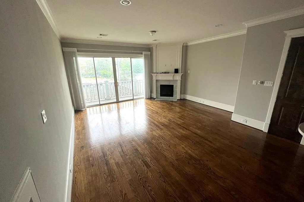 238 W 24th Street - Photo 1