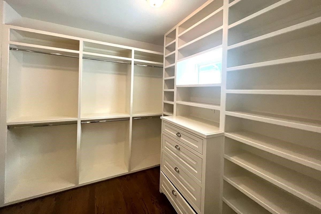 238 W 24th Street - Photo 11