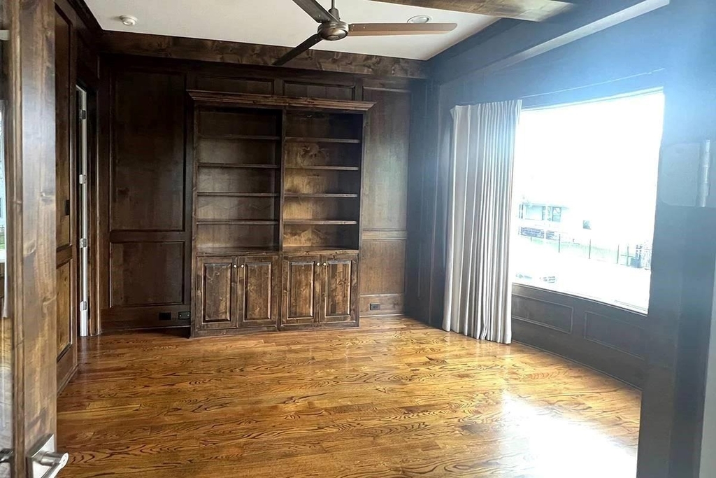 238 W 24th Street - Photo 6