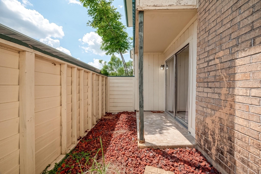 250 W El Dorado Boulevard - Photo 7