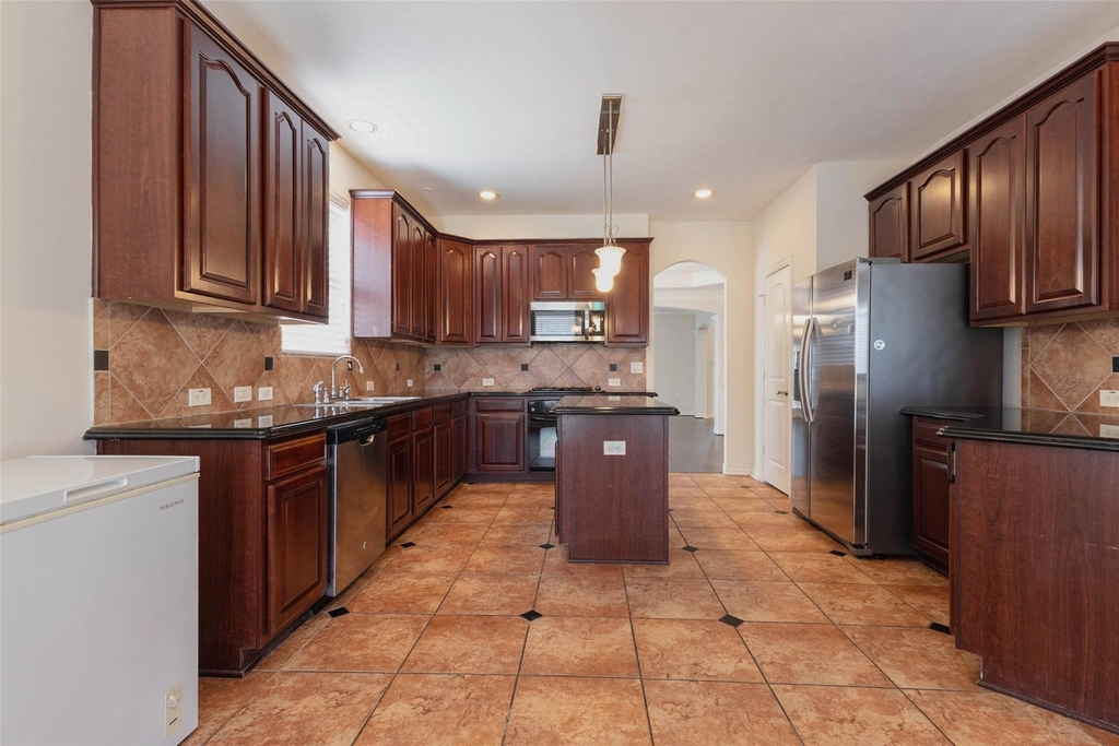 4023 Portofino Court - Photo 4