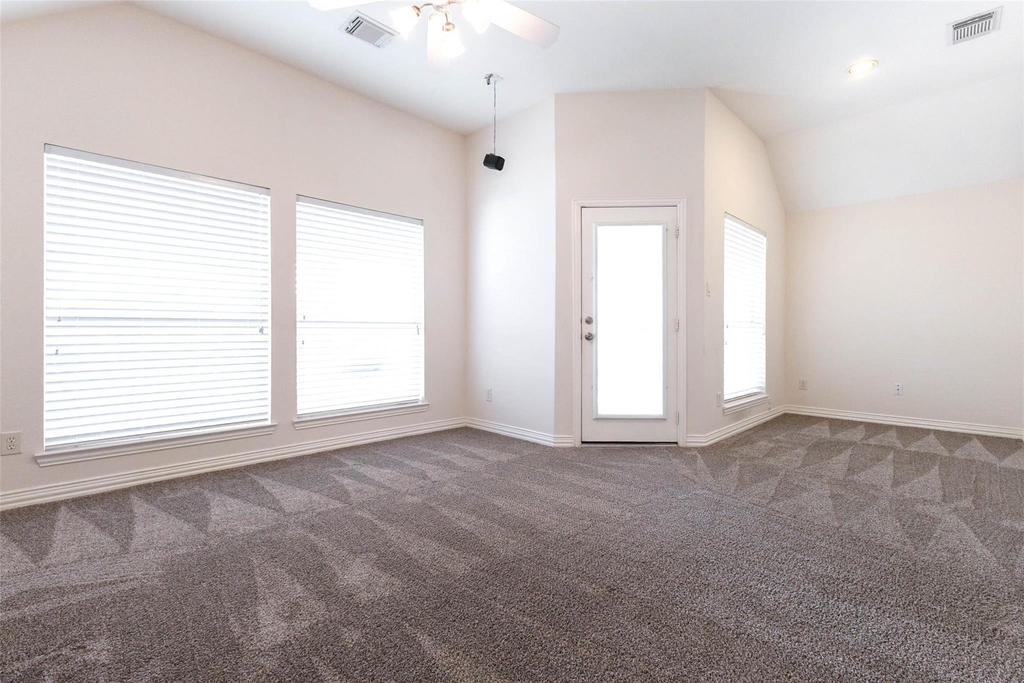 4023 Portofino Court - Photo 19