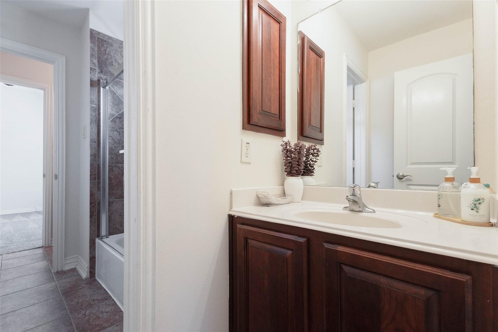 4023 Portofino Court - Photo 18