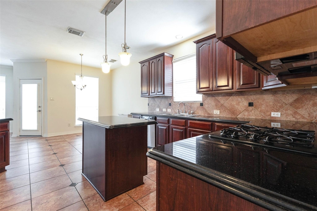 4023 Portofino Court - Photo 5