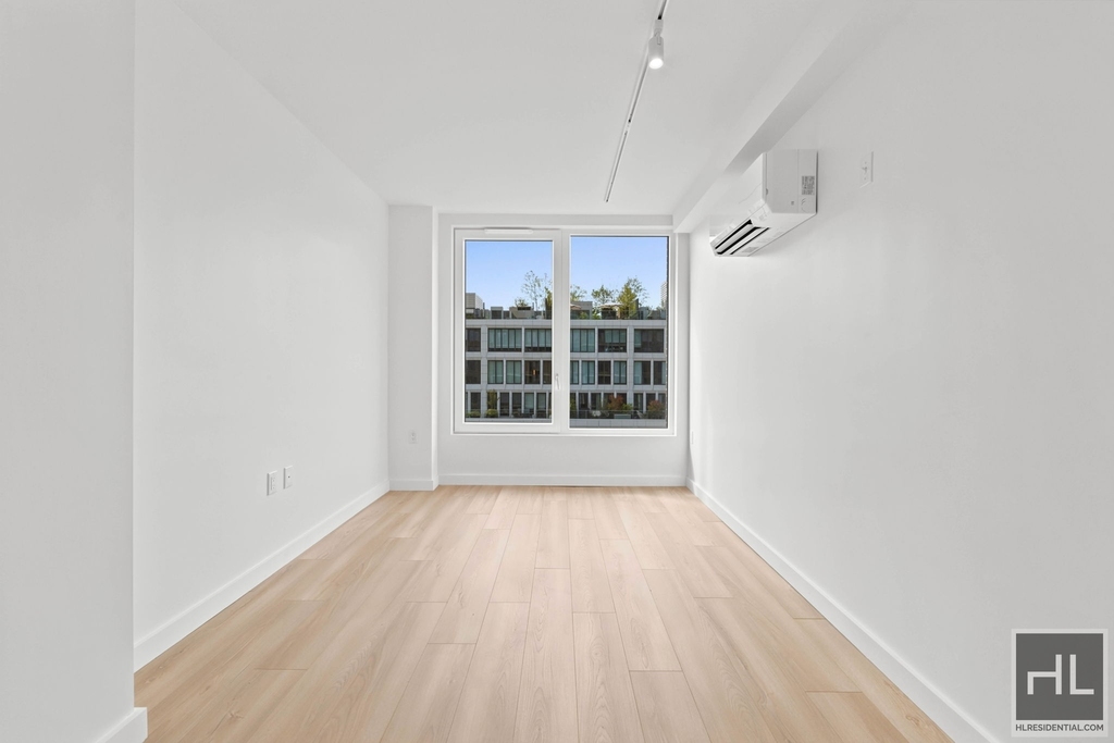 St Marks Place - Photo 1