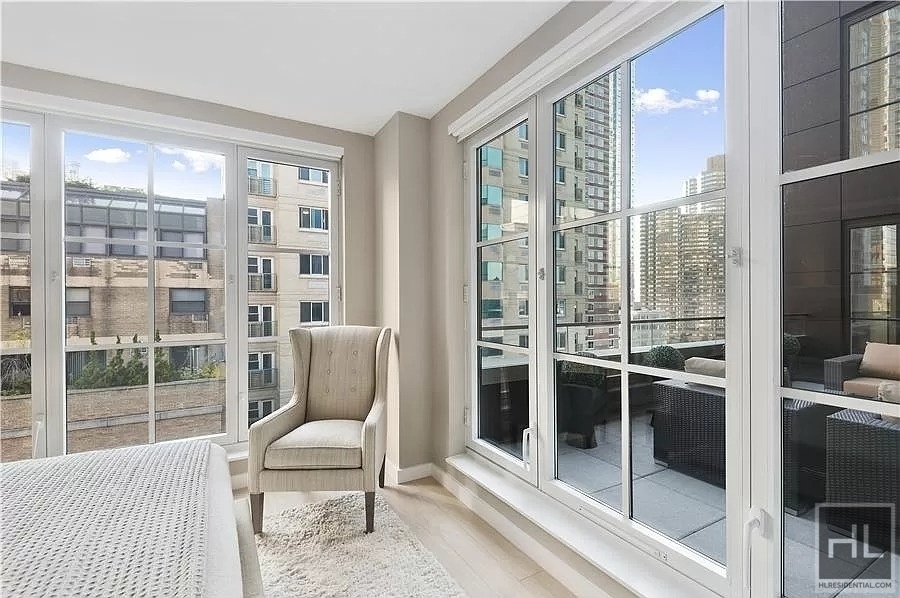 West 43rd Street - Photo 2