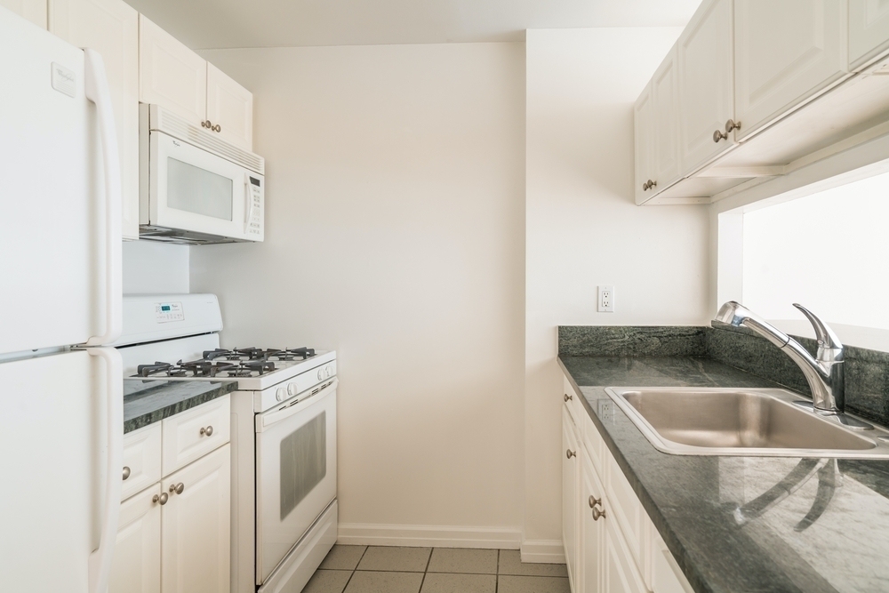 West 48th Street - Photo 2