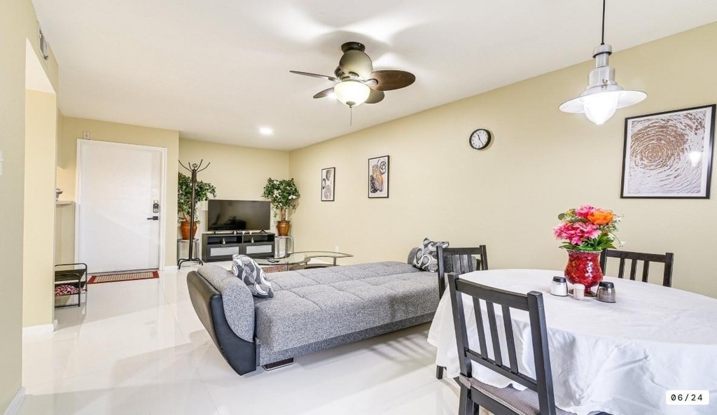 2824 S Bartell Drive - Photo 2