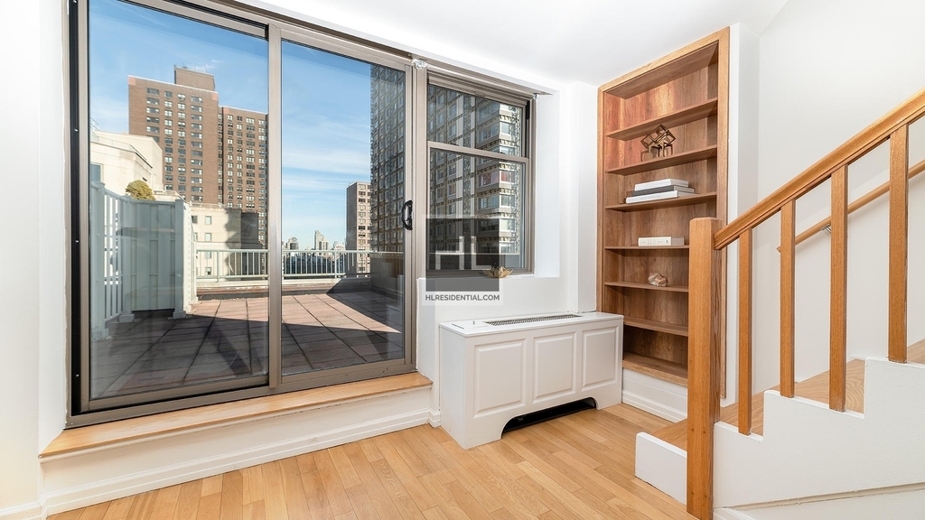 East 69th Street - Photo 0