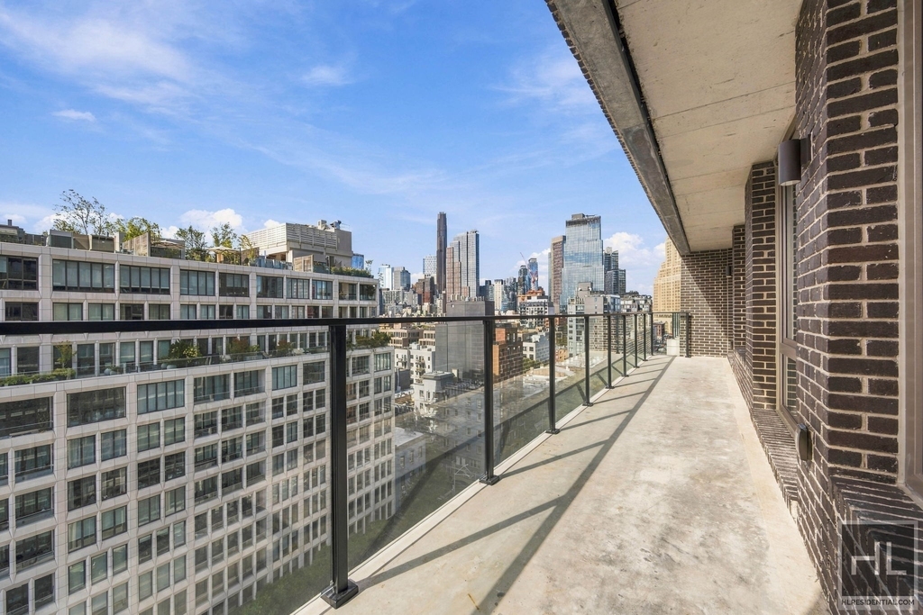 St Marks Place - Photo 0