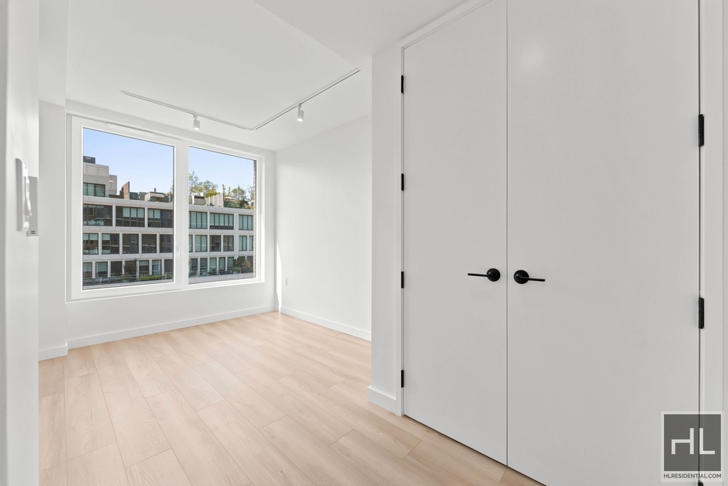 St Marks Place - Photo 2