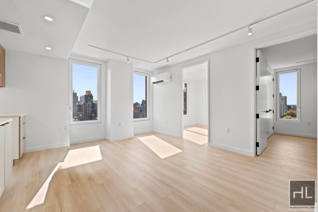 St Marks Place - Photo 1
