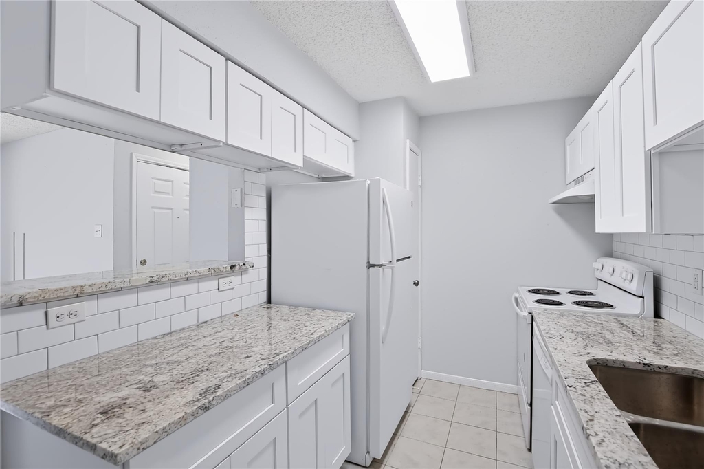 2750 Holly Hall Street - Photo 6