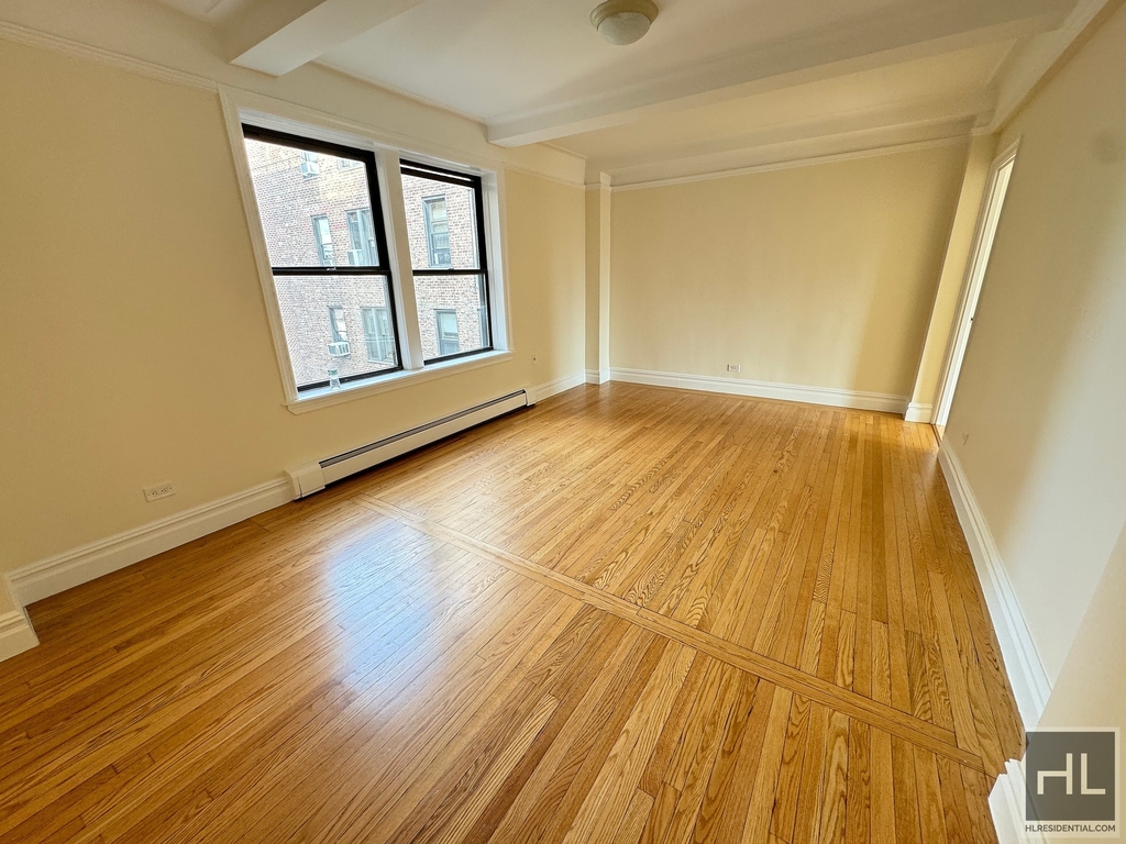 West 79 Street - Photo 1