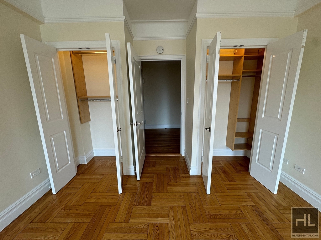 West 79 Street - Photo 3