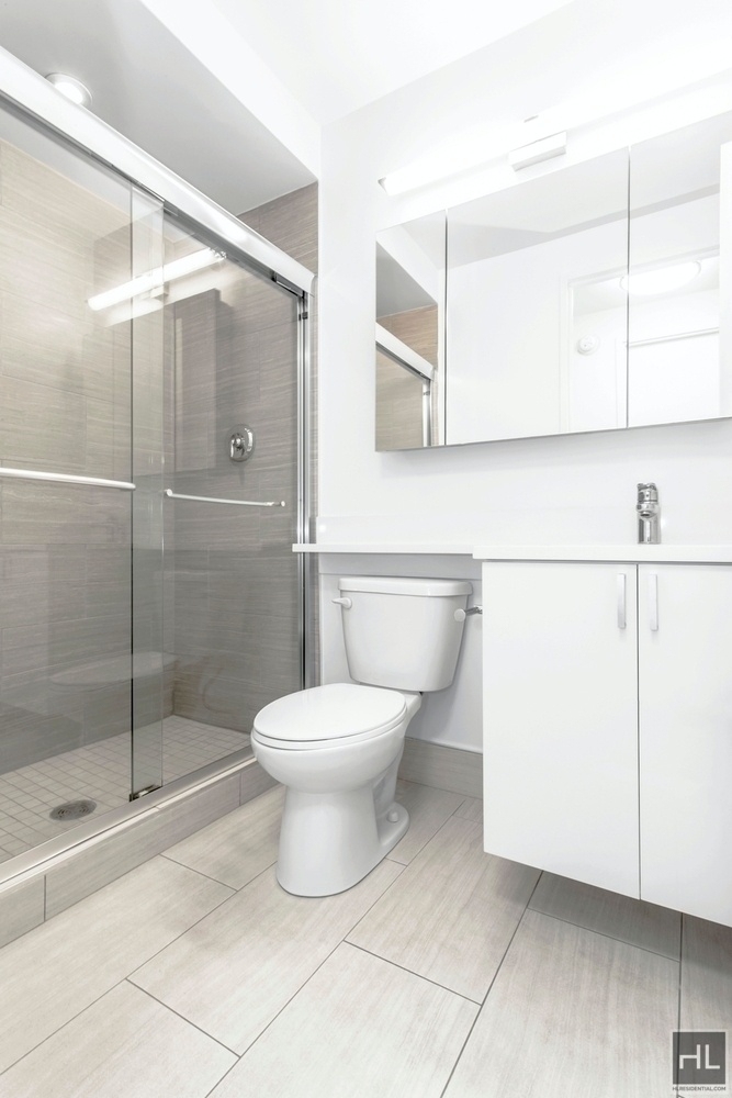 East 58th Street - Photo 5