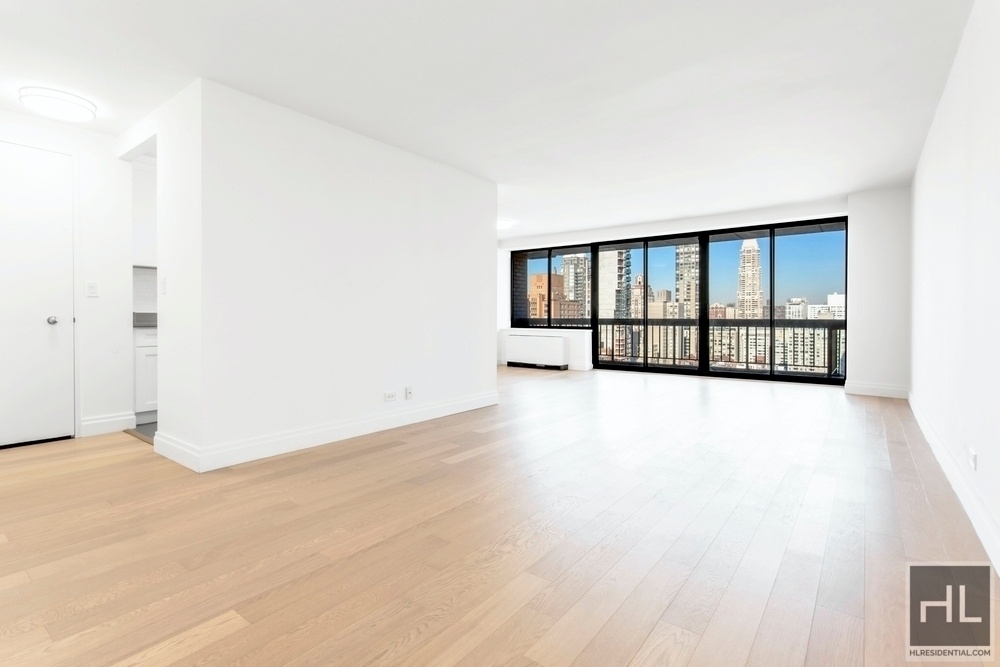 East 58th Street - Photo 1