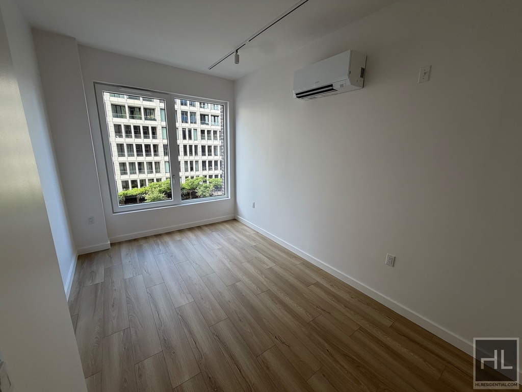 4 Avenue - Photo 9