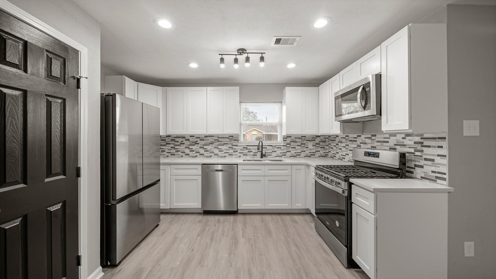 11330 Murr Way - Photo 2