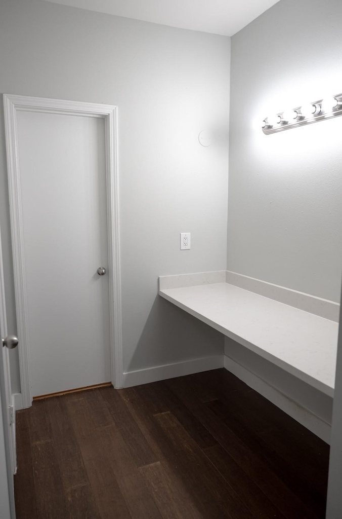 4001 Tanglewilde Street - Photo 19