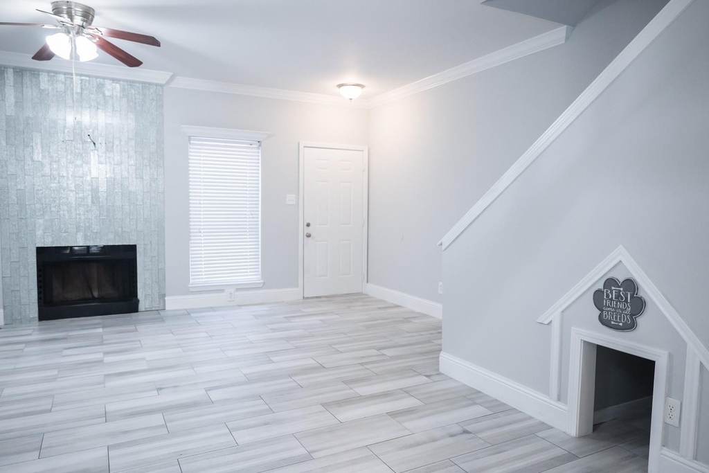 4001 Tanglewilde Street - Photo 6
