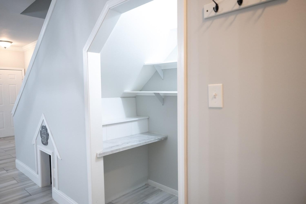4001 Tanglewilde Street - Photo 9