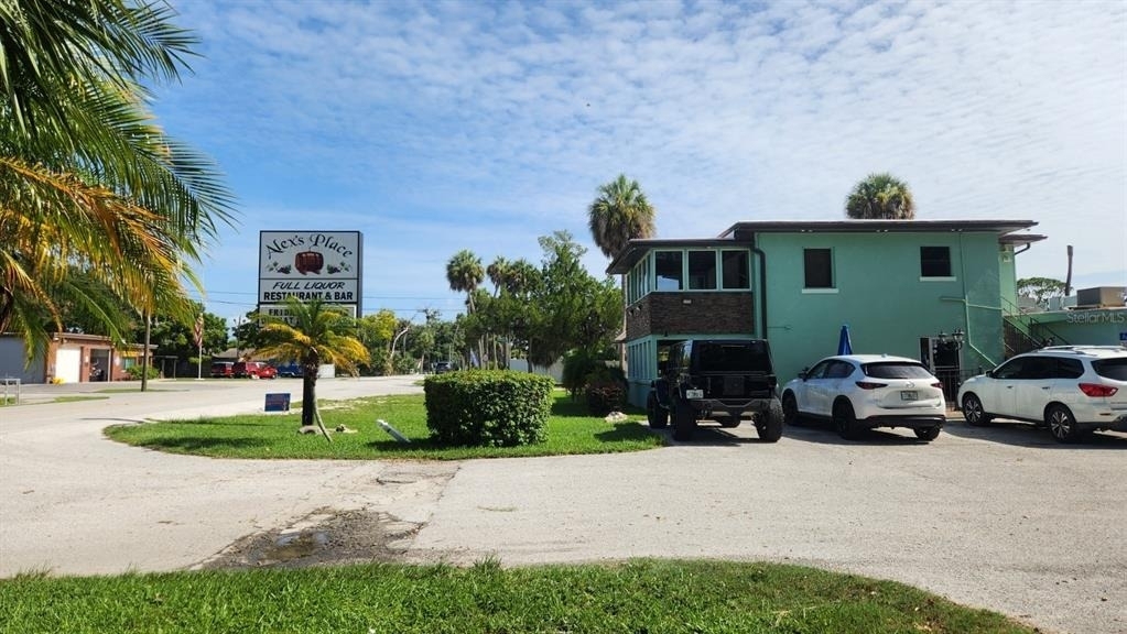 7919 Grand Boulevard - Photo 35