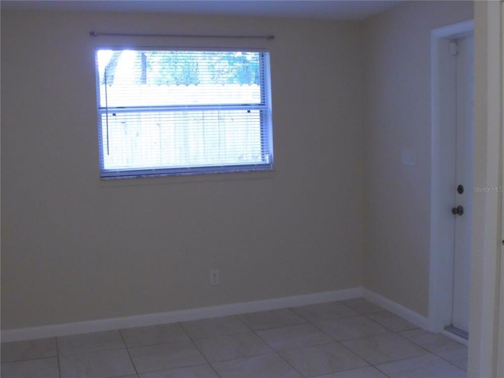 1112 E Winnemissett Avenue - Photo 10