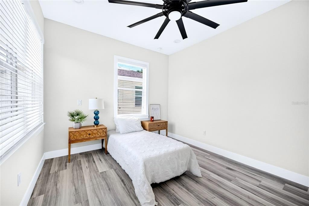 4020 W Arch Street - Photo 32