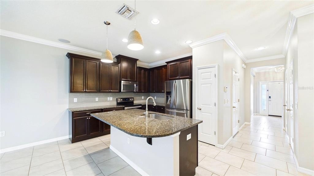 4052 70th Terrace N - Photo 10
