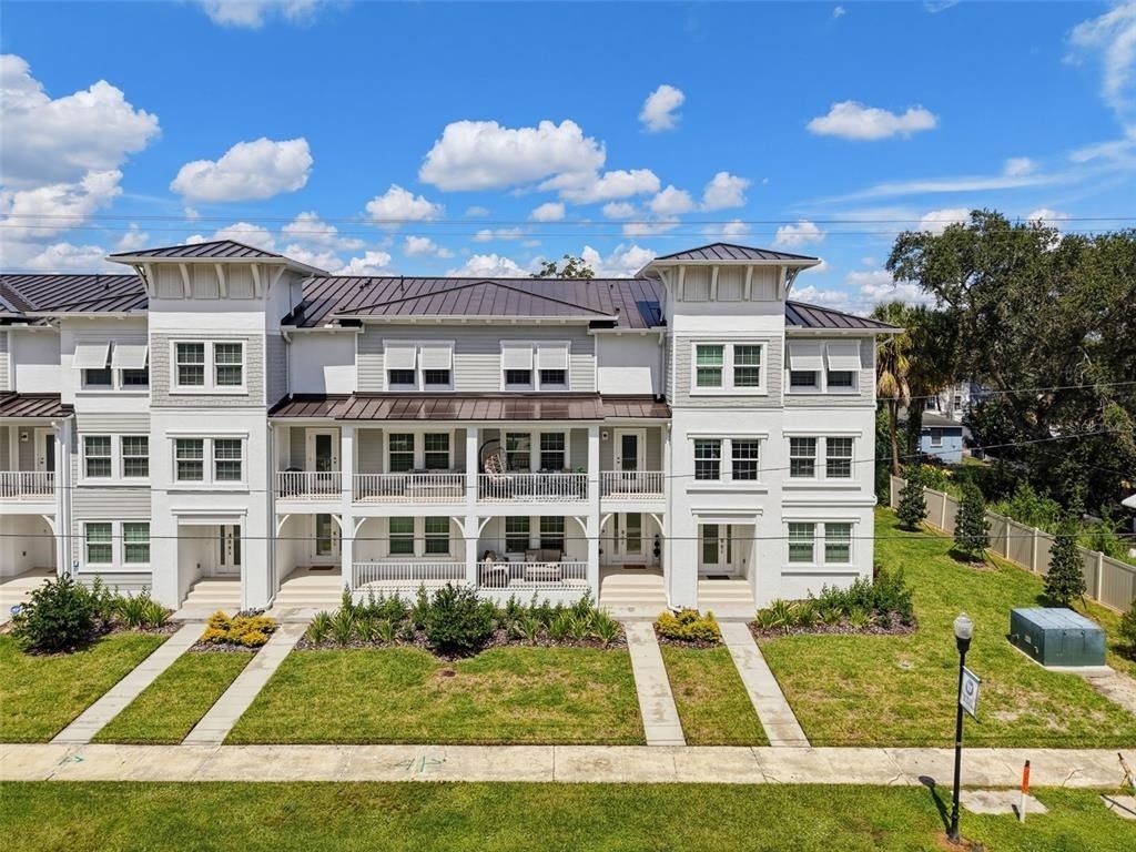 1511 W Chestnut Street - Photo 2
