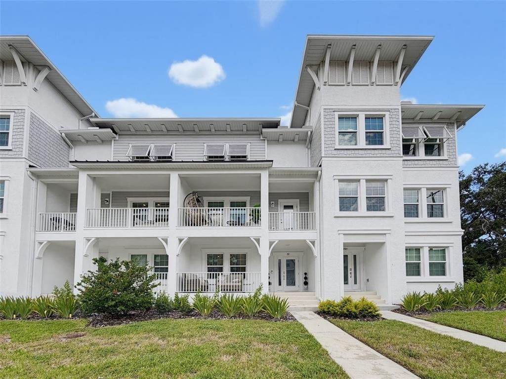 1511 W Chestnut Street - Photo 0