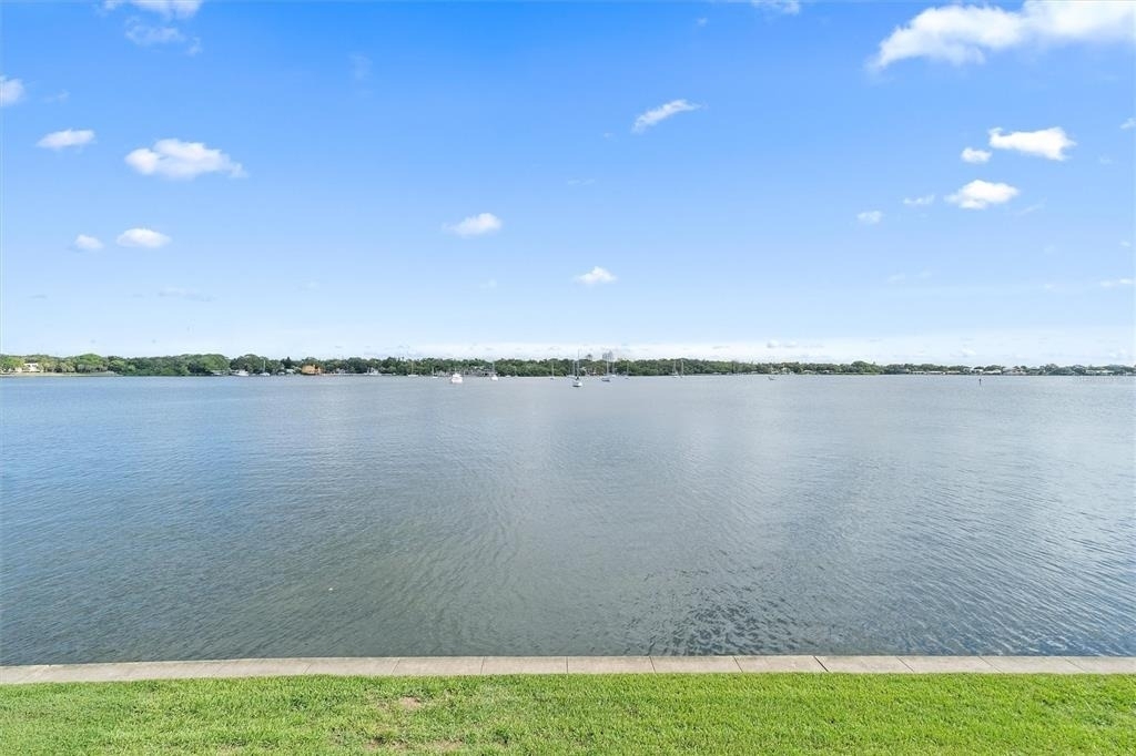 165 Pompano Dr Se - Photo 3