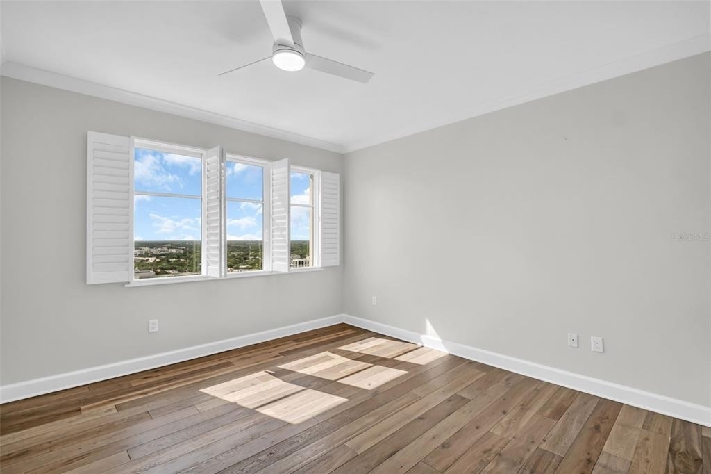 300 Beach Drive Ne - Photo 40
