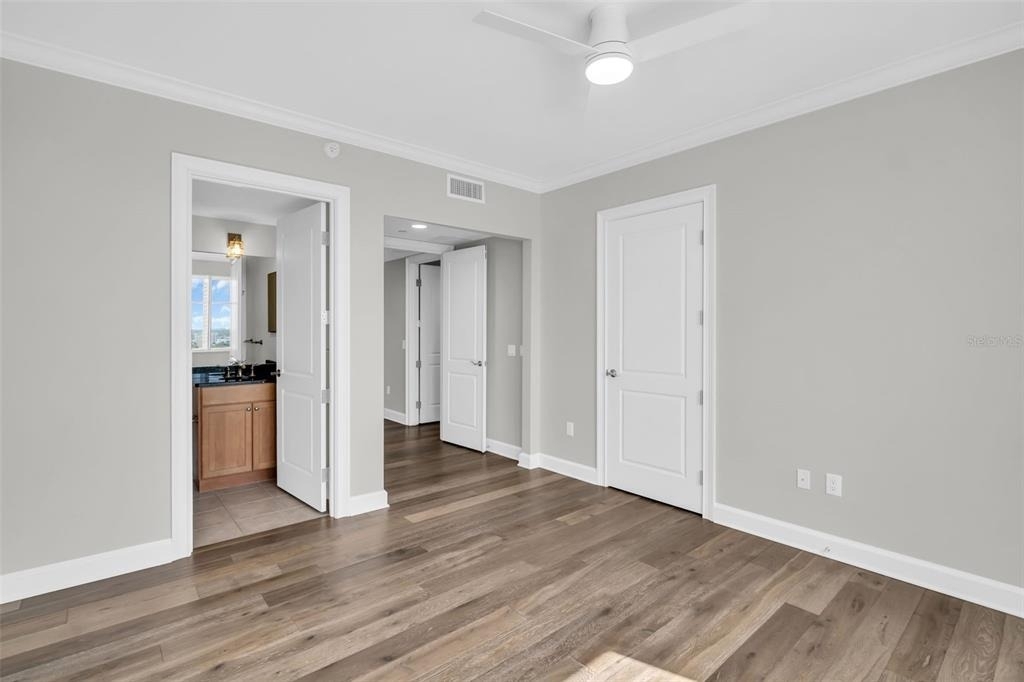 300 Beach Drive Ne - Photo 36