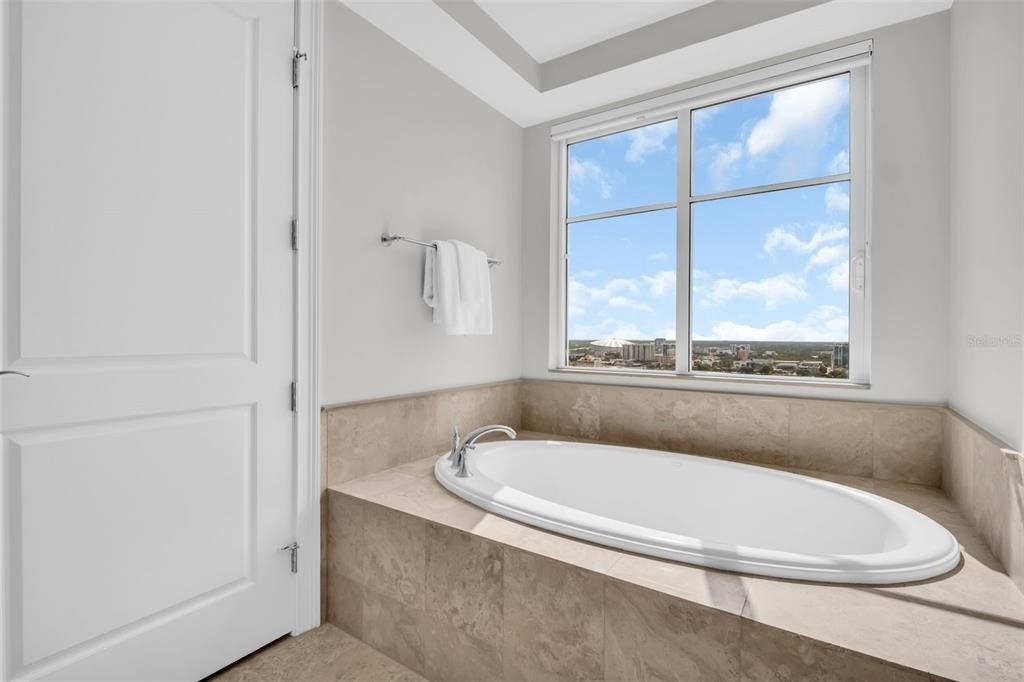 300 Beach Drive Ne - Photo 31
