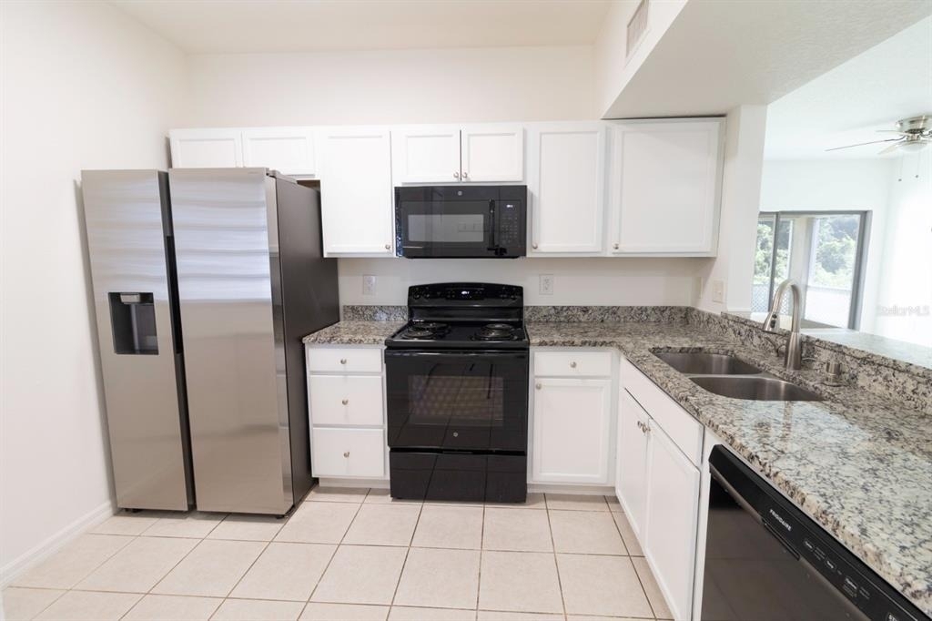 9510 Newdale Way - Photo 2