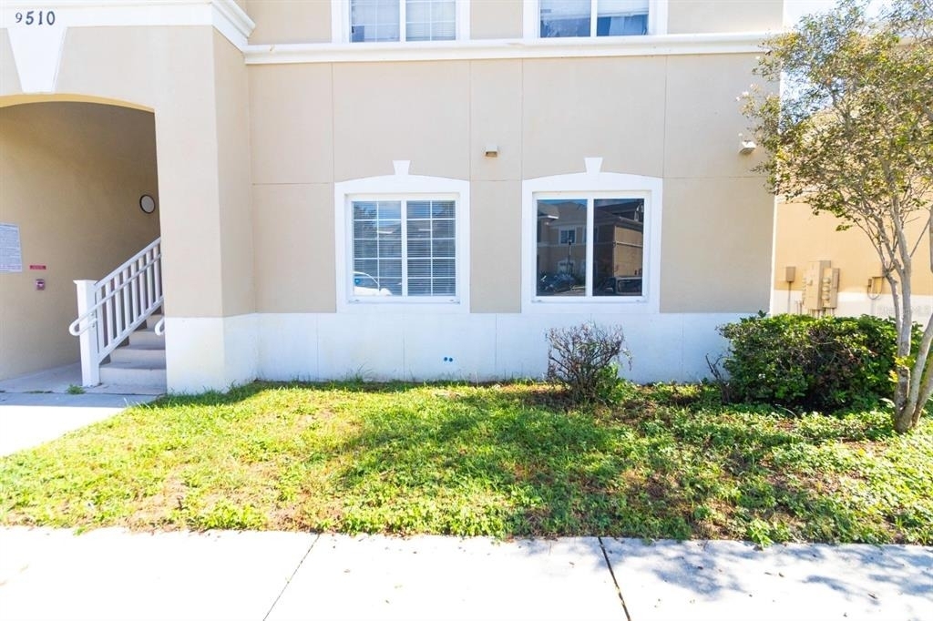 9510 Newdale Way - Photo 0