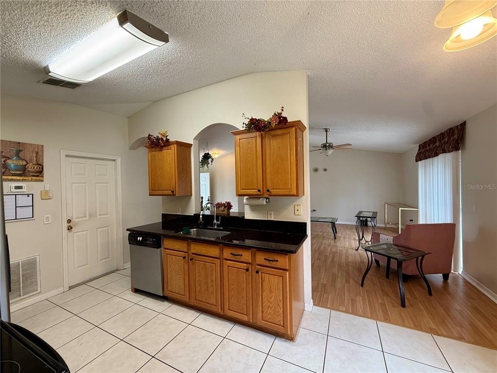 232 Strawflower Court - Photo 6