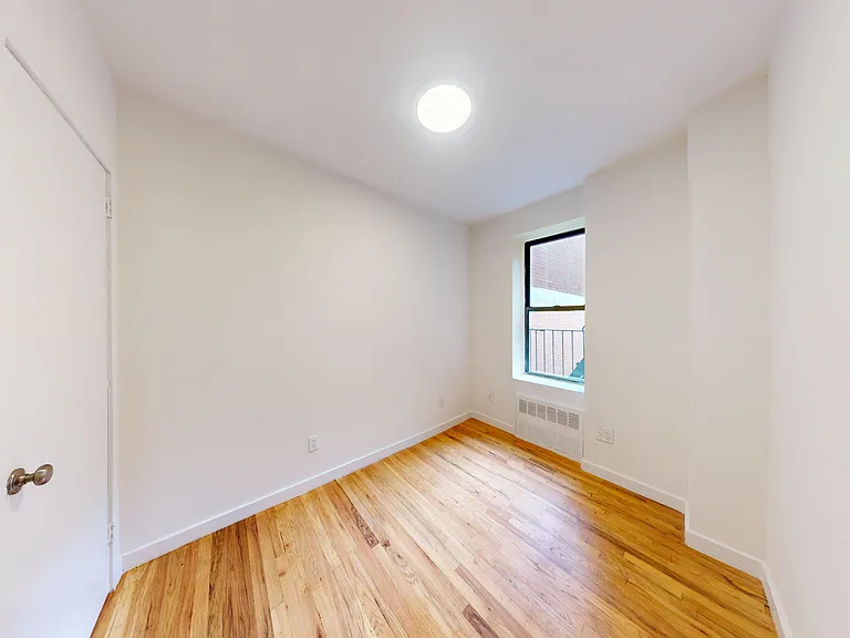 East 73rd Street - Photo 5