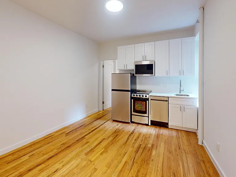 East 73rd Street - Photo 2