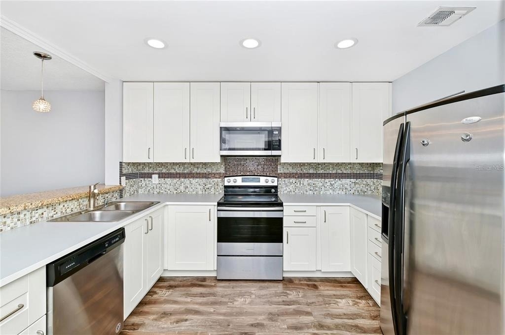 2300 Barbados Drive - Photo 9