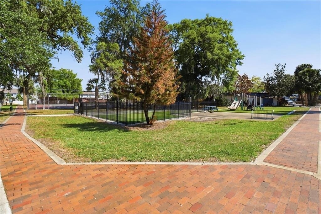 2300 Barbados Drive - Photo 39