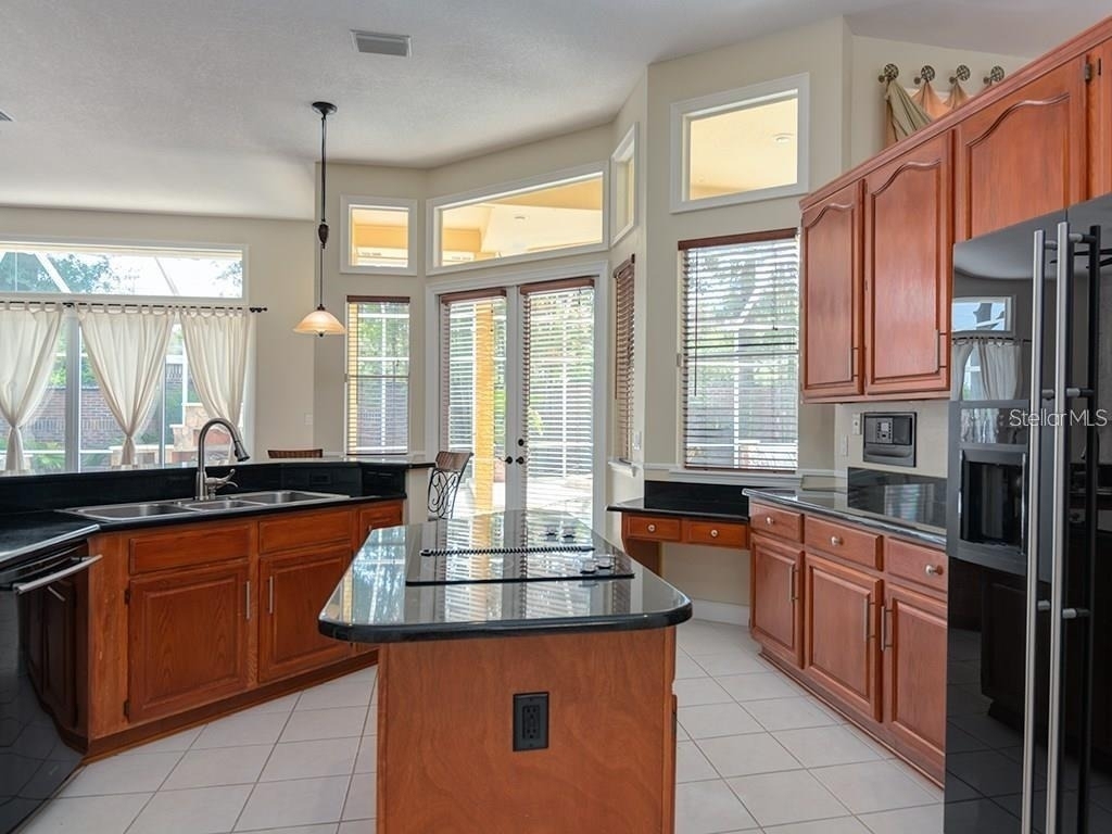 7407 Park Springs Circle - Photo 7