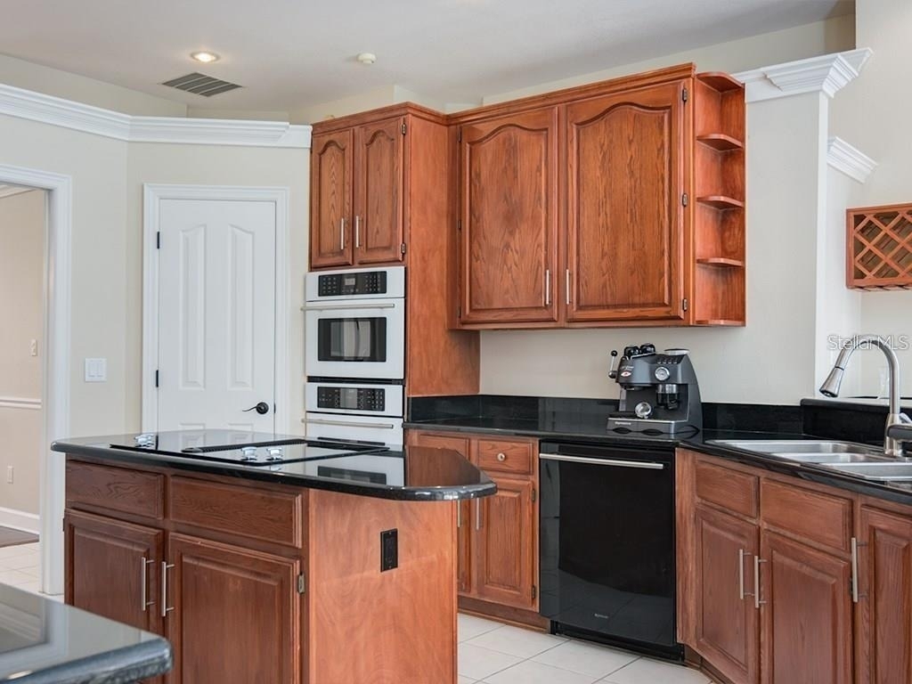 7407 Park Springs Circle - Photo 8