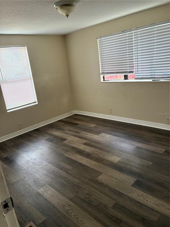 2621 Island Oaks W - Photo 3