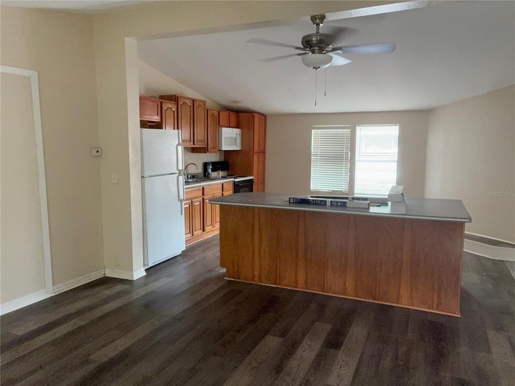 2621 Island Oaks W - Photo 5
