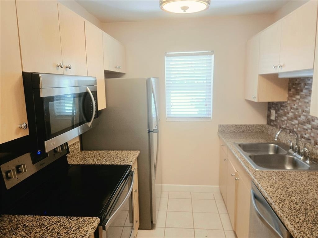 3935 Sw 26th Terrace - Photo 4