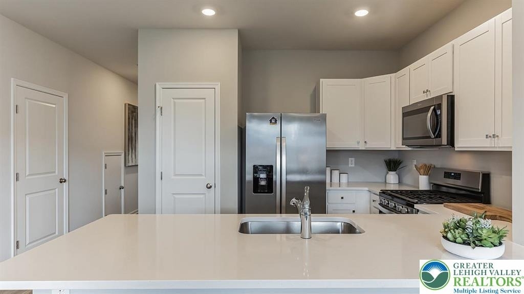 1272 Susan Circle - Photo 6