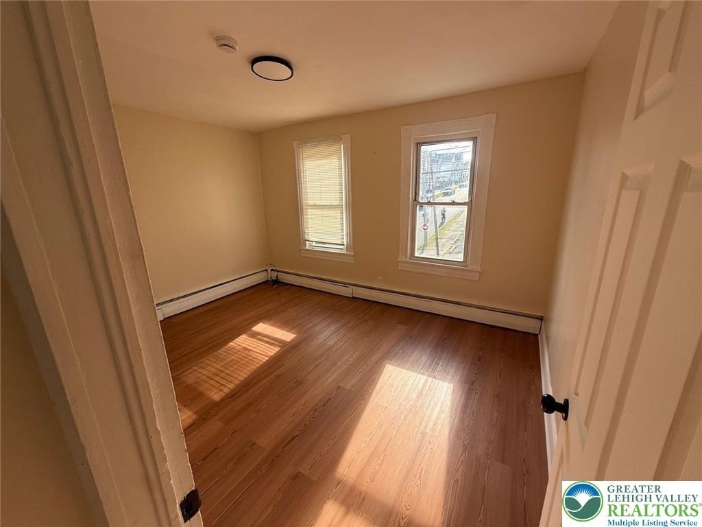 131 Grove Street - Photo 12